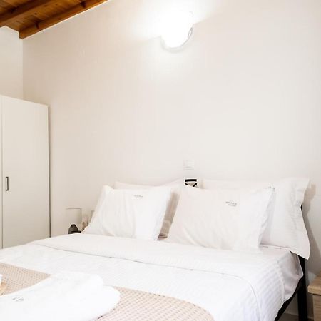 Aniko Suites Psarou Psarrou Eksteriør billede