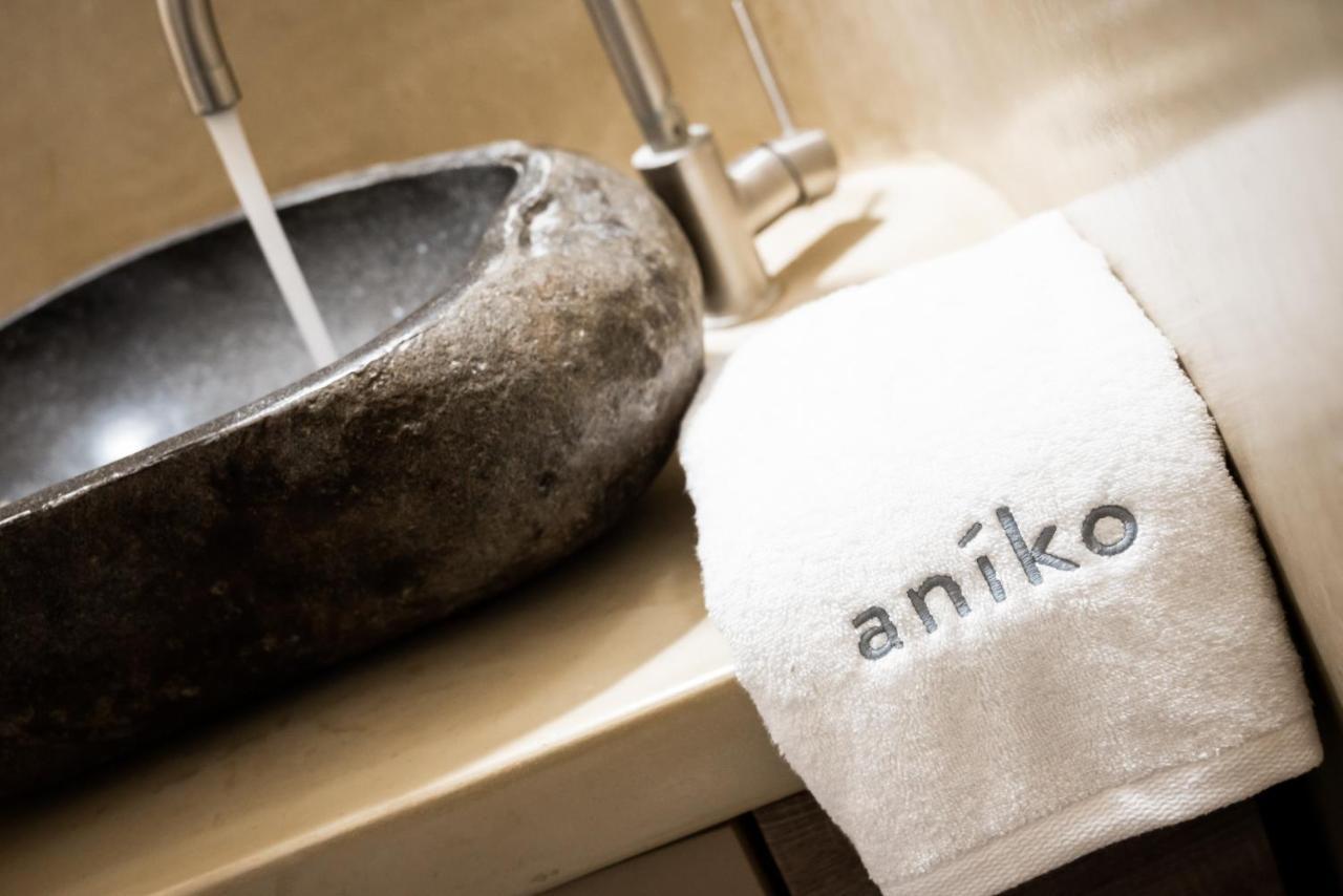 Aniko Suites Psarou Psarrou Eksteriør billede